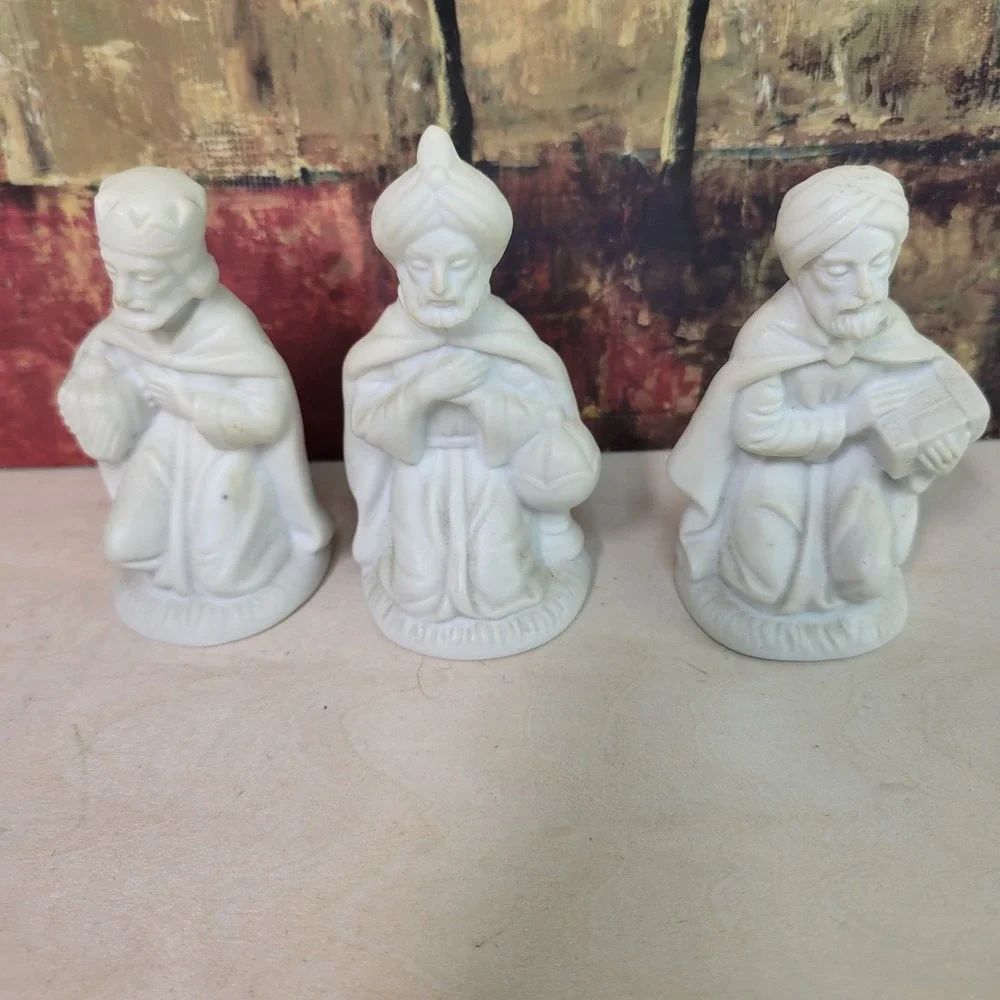 Vintage Ceramic Nativity Set White Made in Japan‎ 10 Piece Figurine